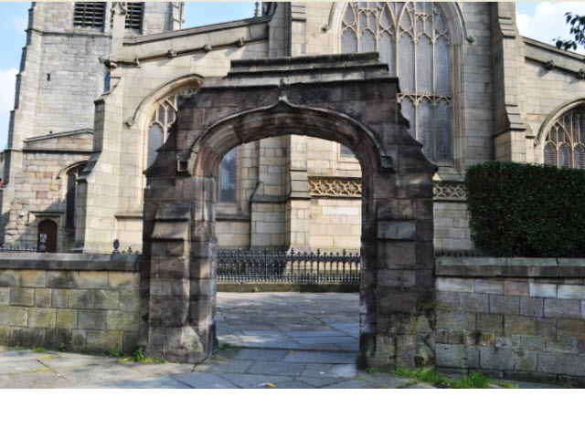 Boundarywall & 2 arches to W&S of Churchyard of All Saints